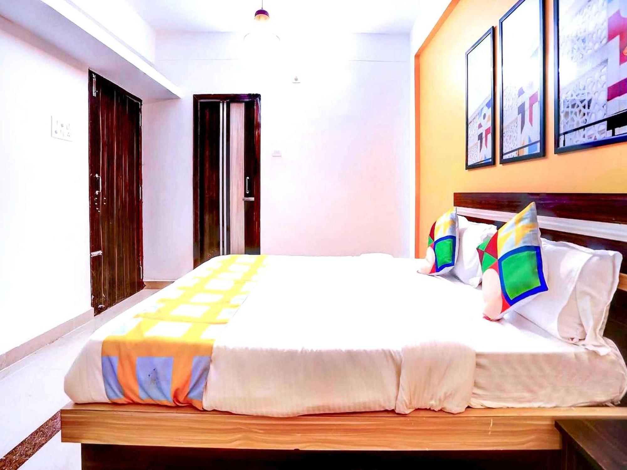 Oyo Flagship Luxurious 3* Bhubaneswar