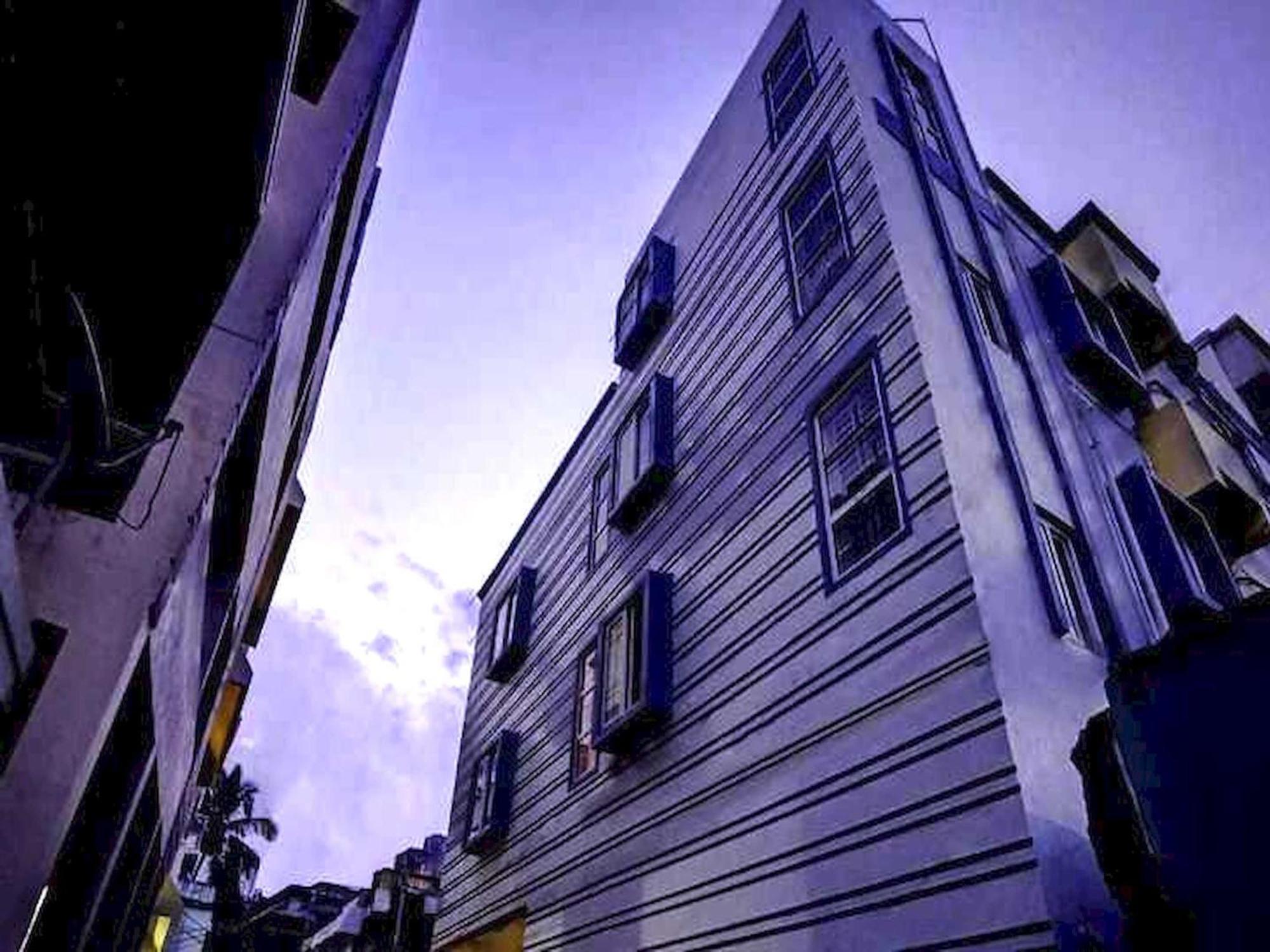 Hotel Oyo Flagship Luxurious 3*