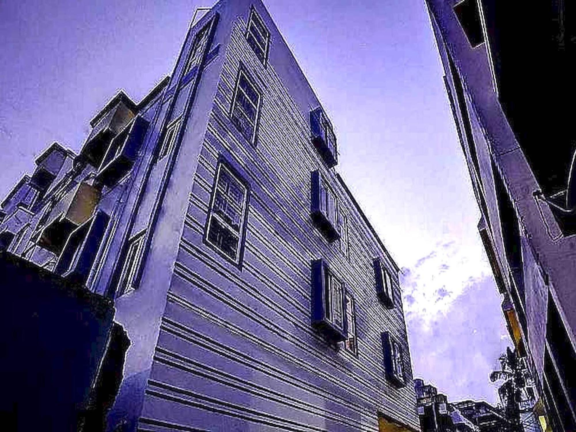 Hotel Oyo Flagship Luxurious 3*