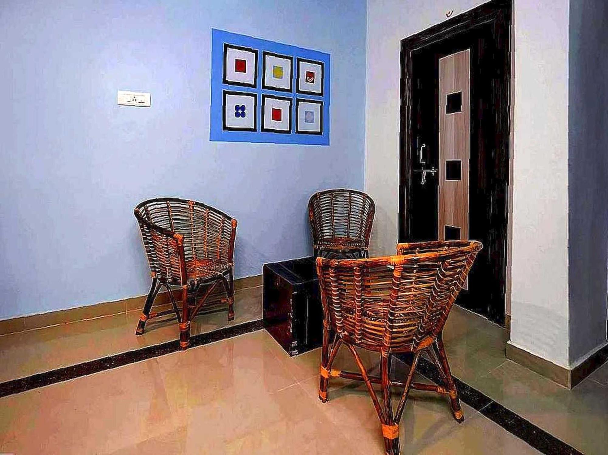 Oyo Flagship Luxurious